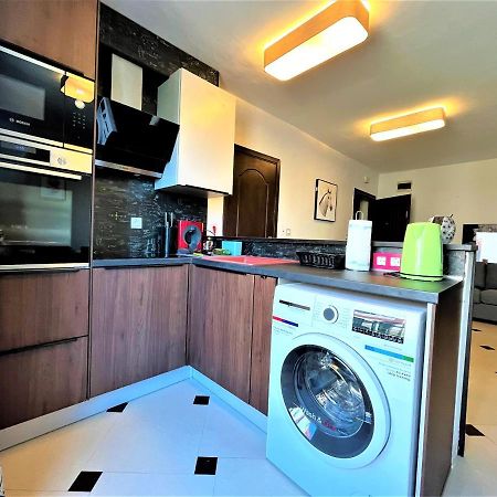 Botabara 312 Self Catering Beach Apartment Pomorie Buitenkant foto