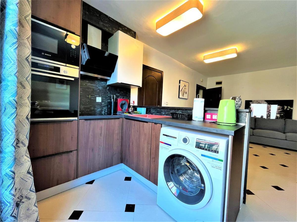Botabara 312 Self Catering Beach Apartment Pomorie Buitenkant foto