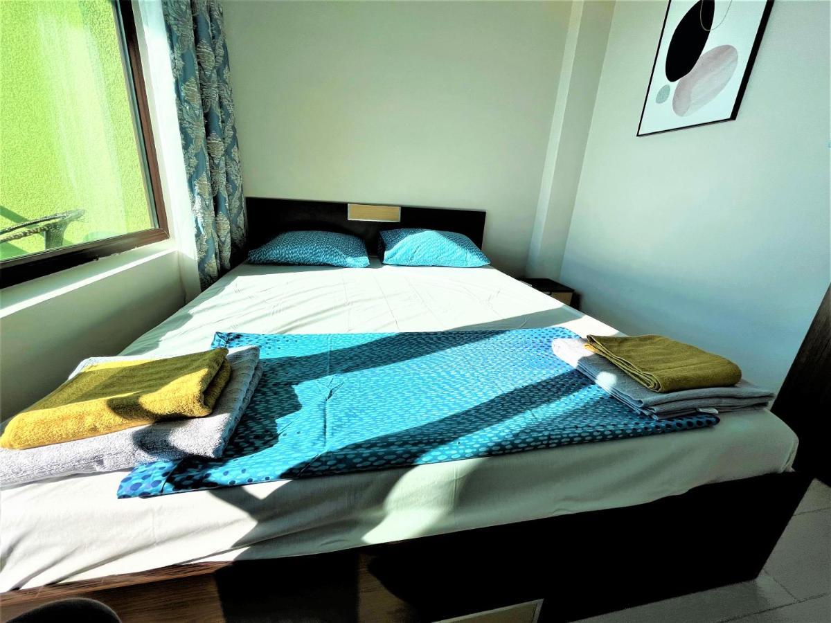 Botabara 312 Self Catering Beach Apartment Pomorie Buitenkant foto