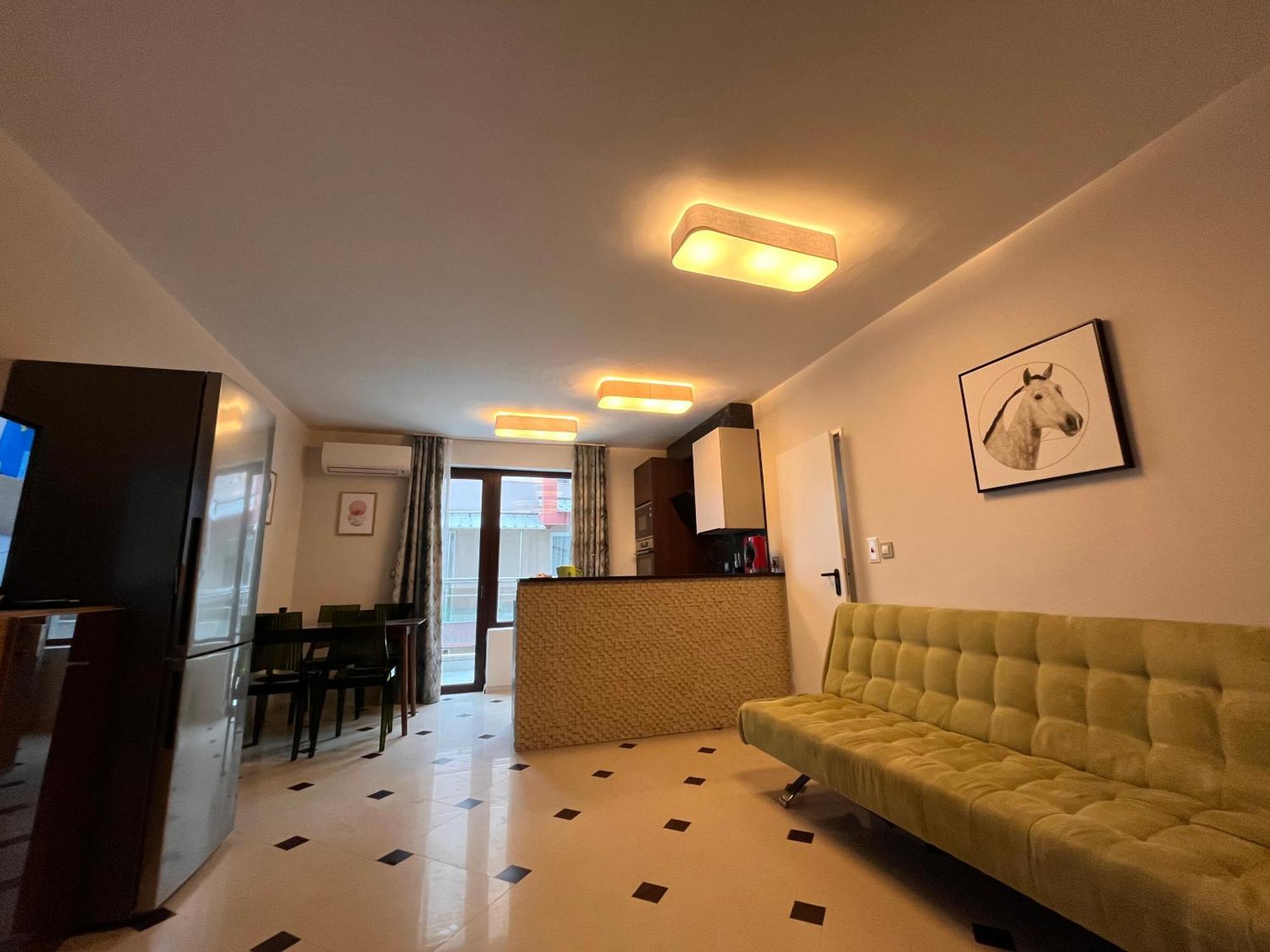 Botabara 312 Self Catering Beach Apartment Pomorie Buitenkant foto